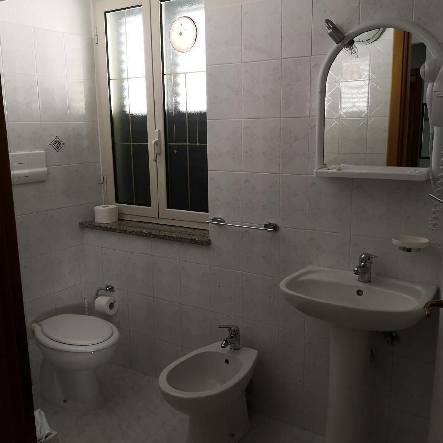 Laino Borgo Palia'S Hotel מראה חיצוני תמונה