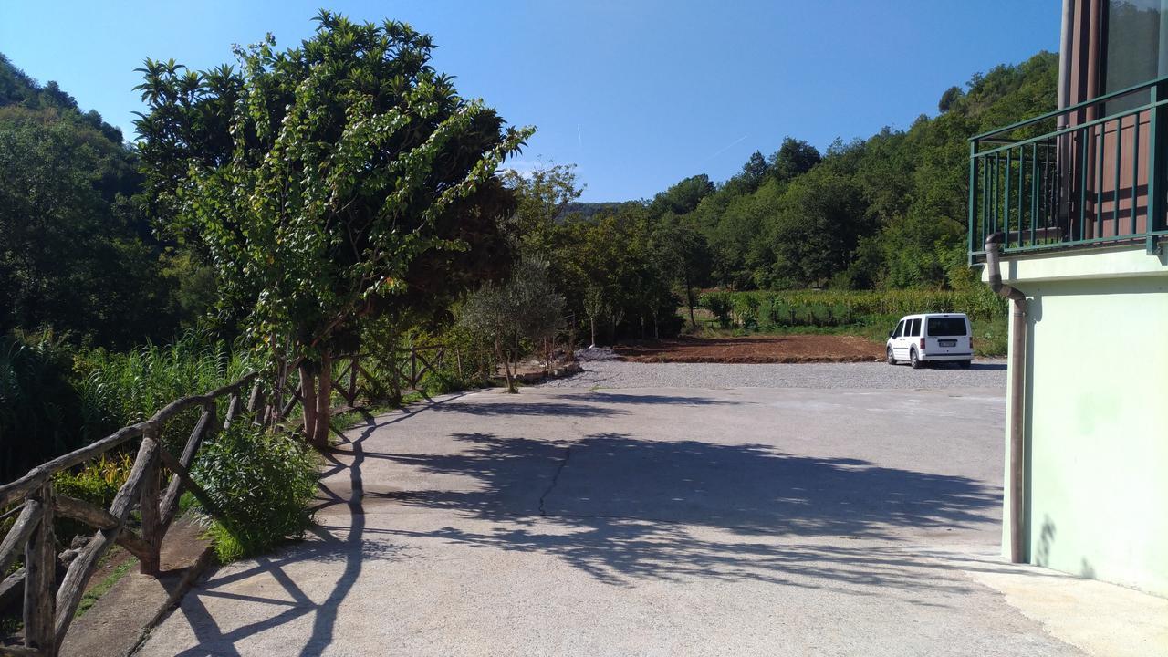 Laino Borgo Palia'S Hotel מראה חיצוני תמונה
