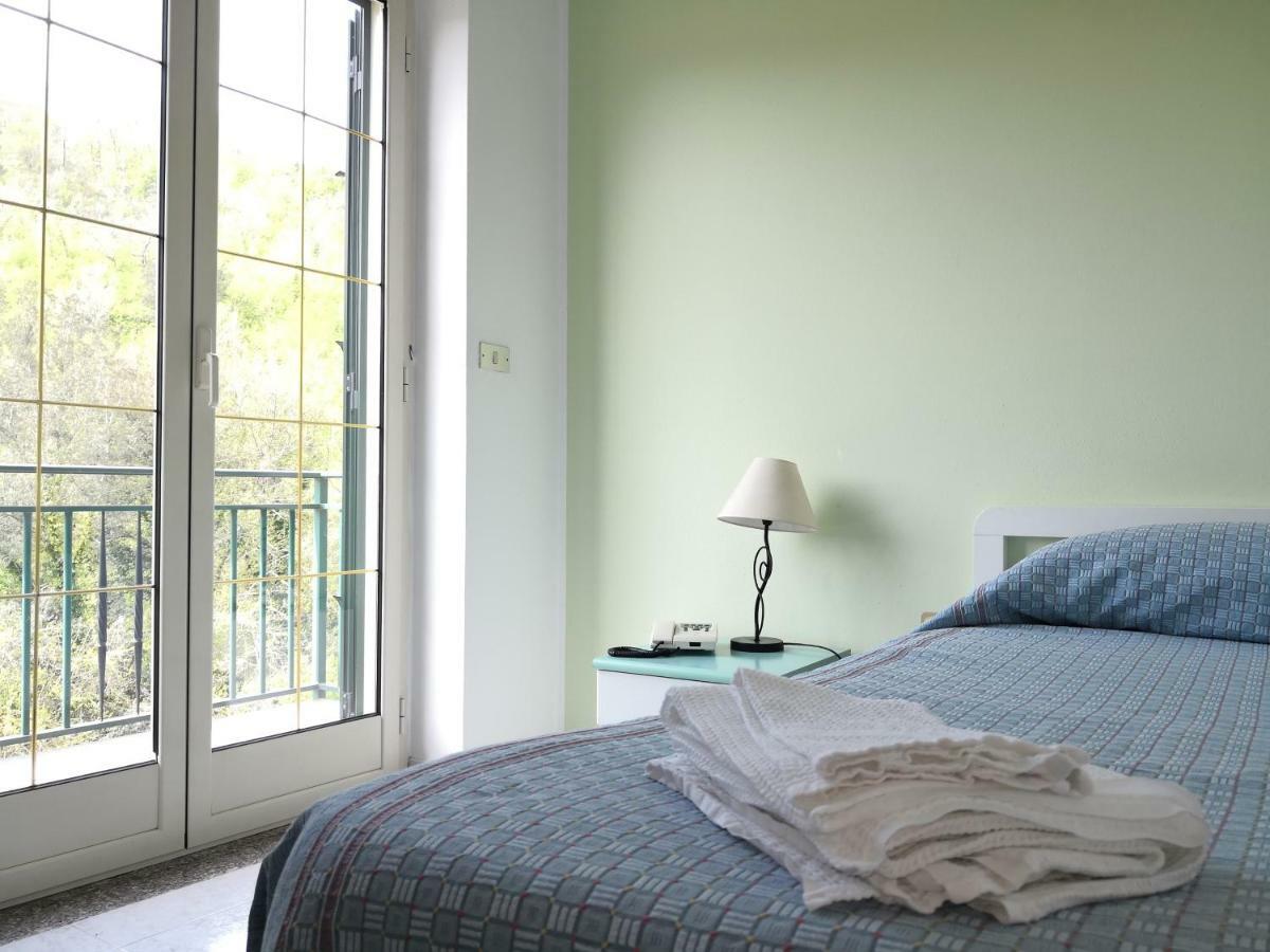 Laino Borgo Palia'S Hotel מראה חיצוני תמונה